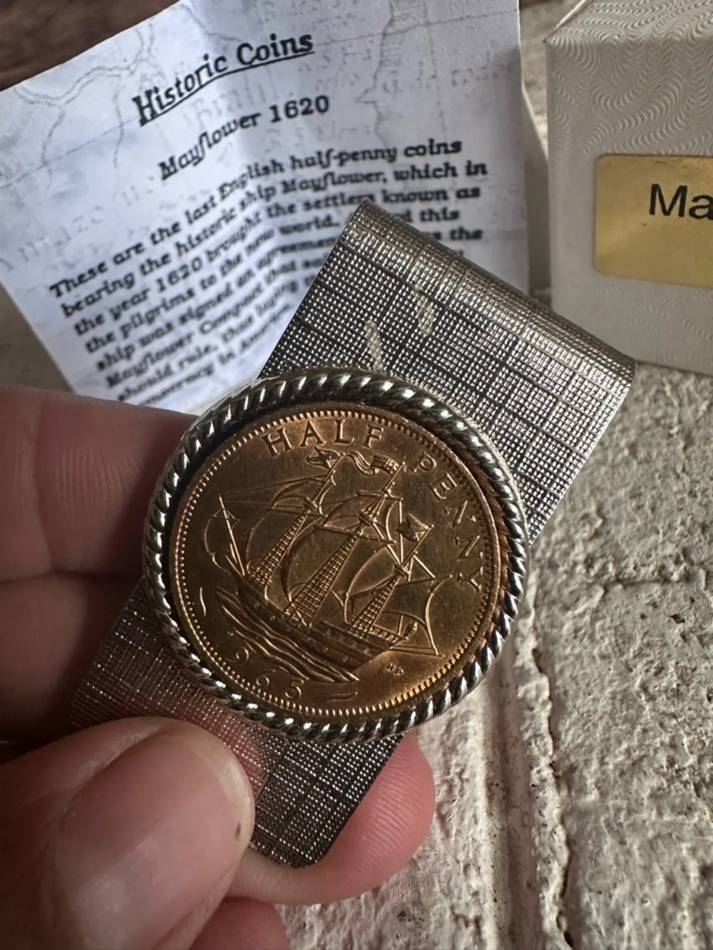 Money clip with historic coin, Mayflower 1620